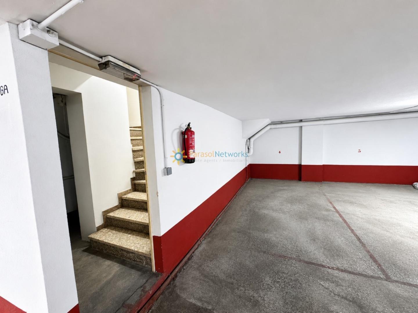 Flat for Sale in Oliva