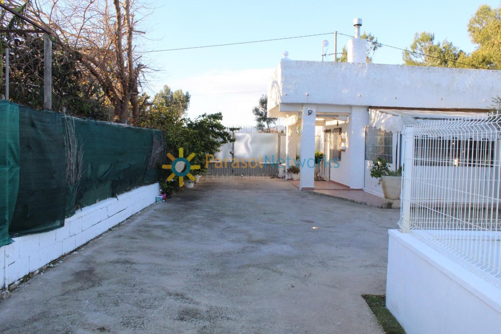Chalet for Rent in Oliva