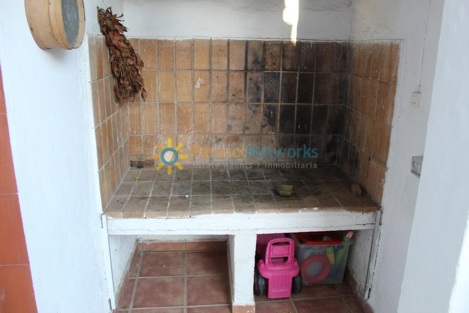 Chalet for Rent in Oliva