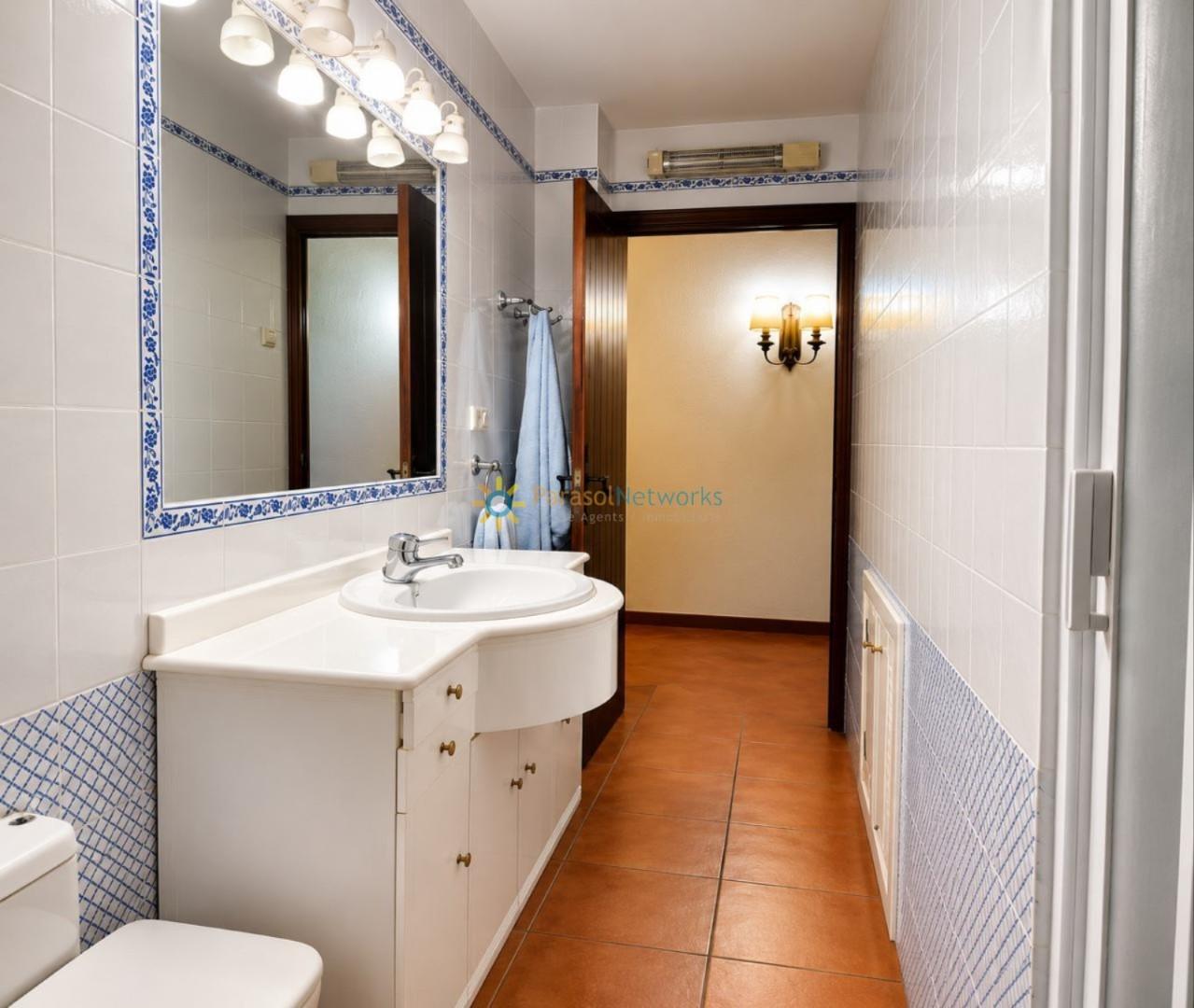 Chalet for Sale in Ontinyent