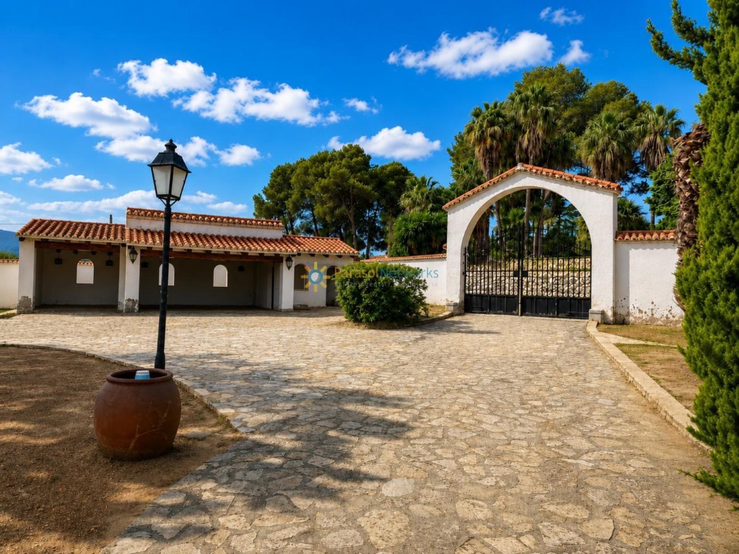 Chalet for Sale in Ontinyent