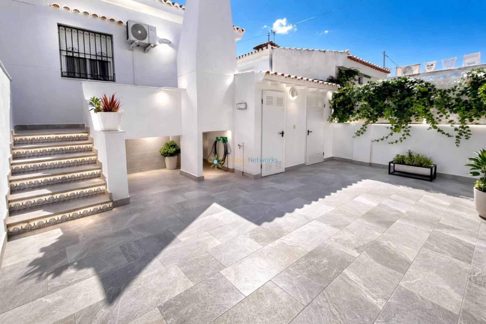 Villa for Sale in Miramar