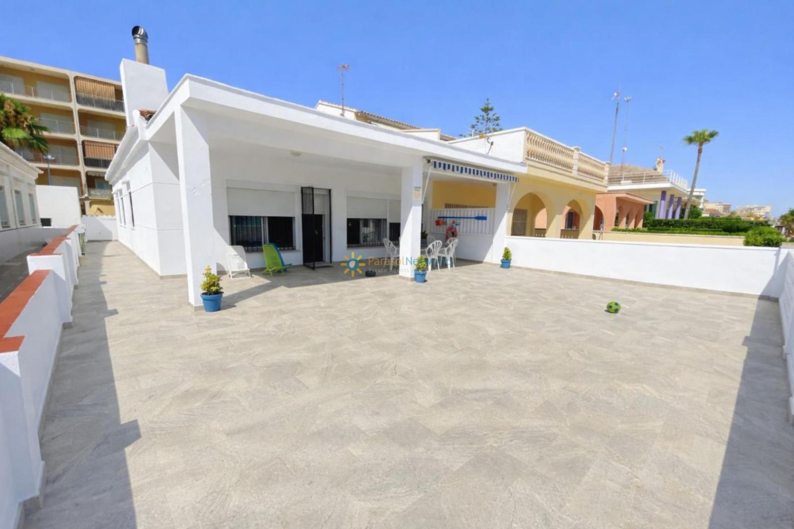Villa for Sale in Miramar