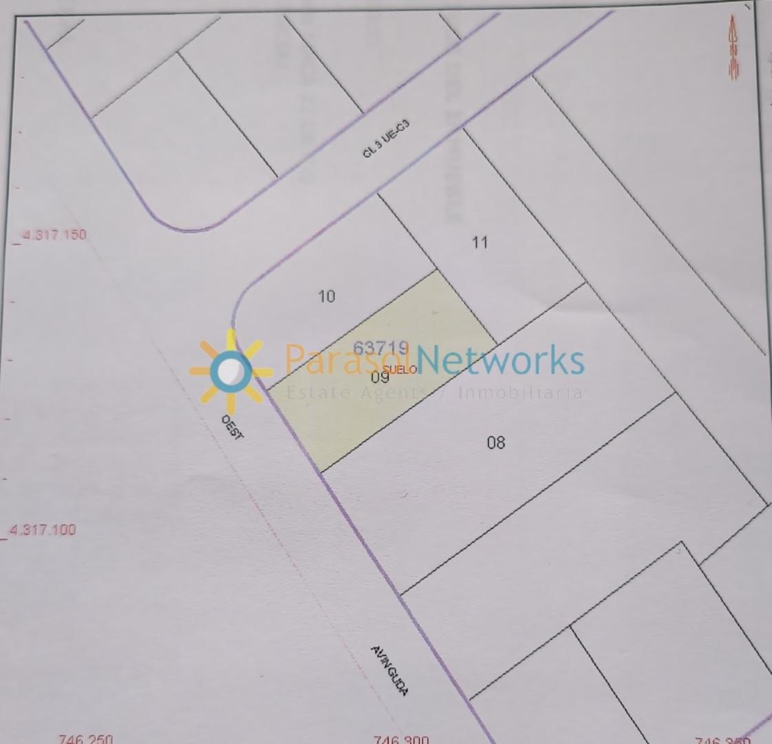 Plot for Sale in Daimús