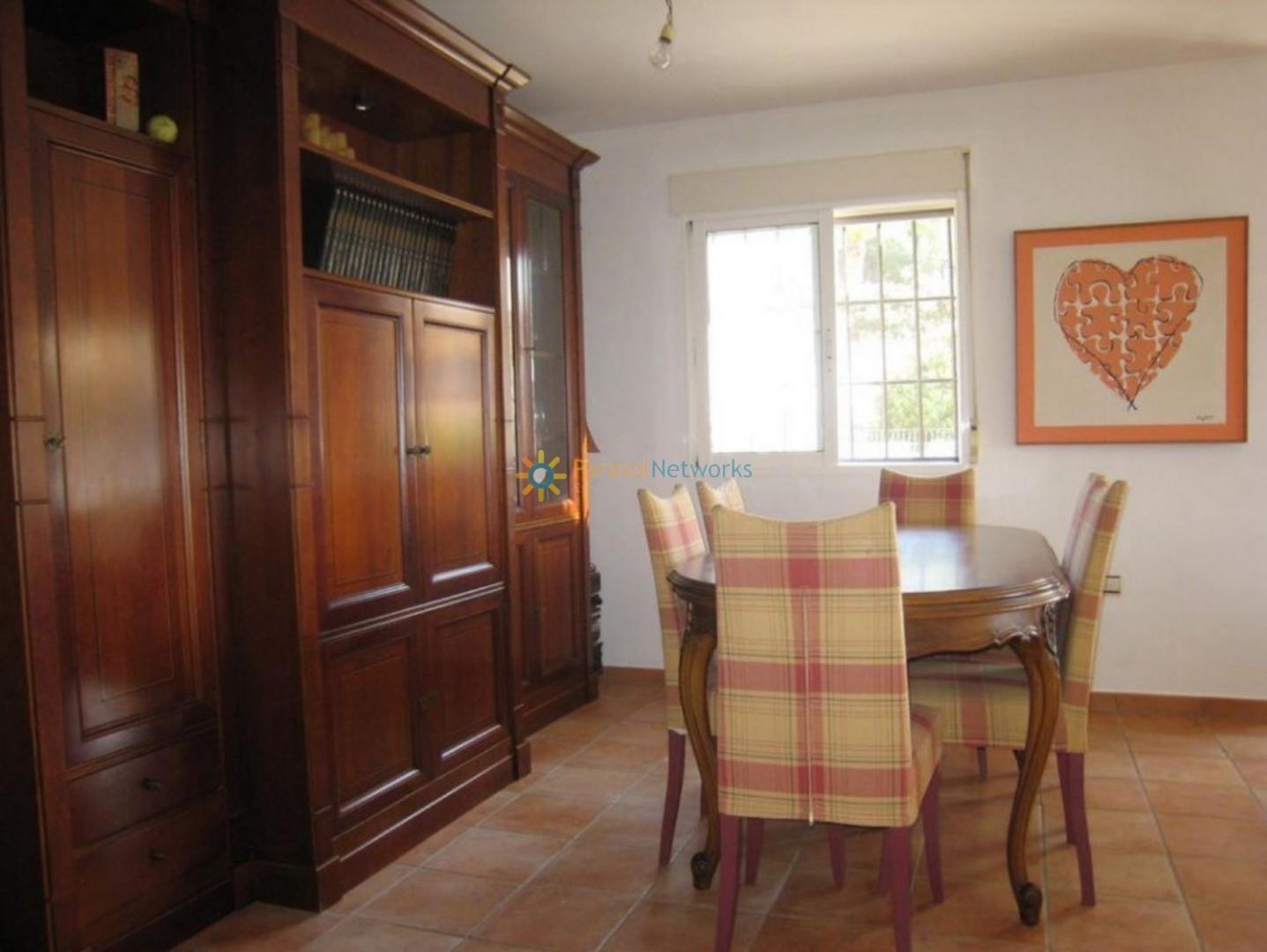Villa for Sale in Oliva