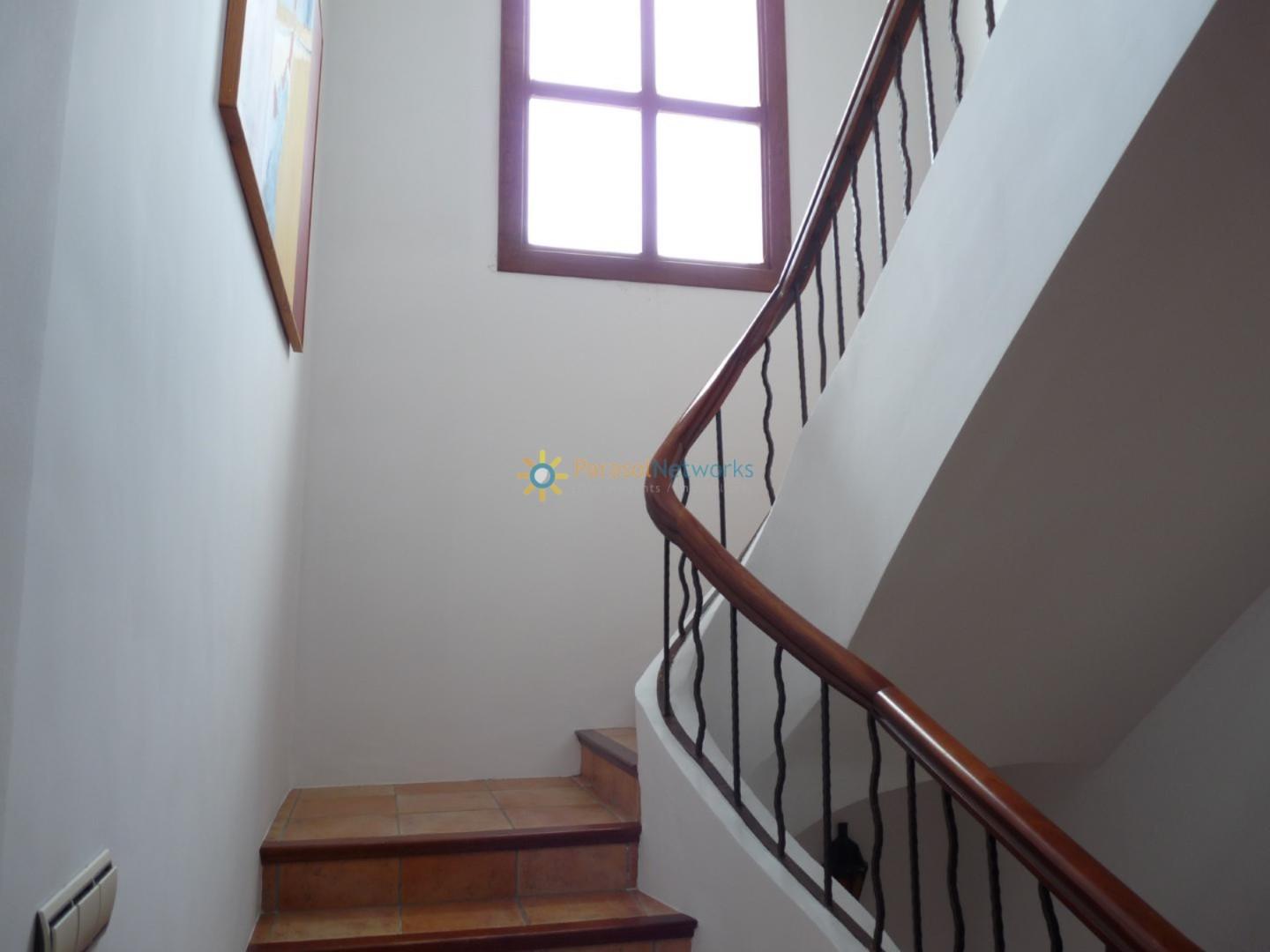 Villa for Sale in Oliva