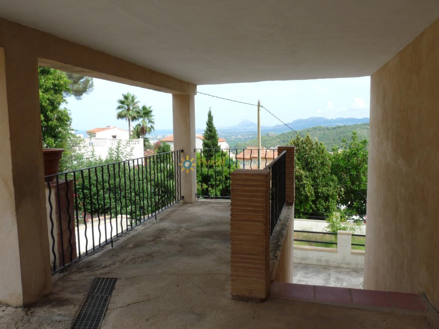 Villa for Sale in Oliva