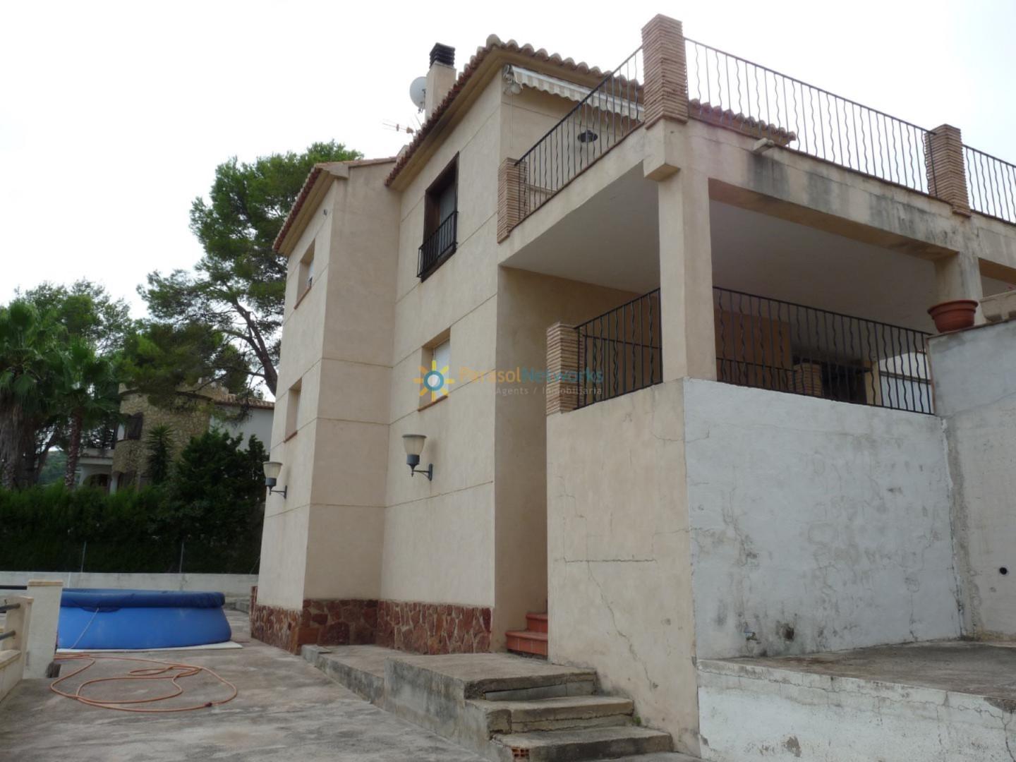 Villa for Sale in Oliva