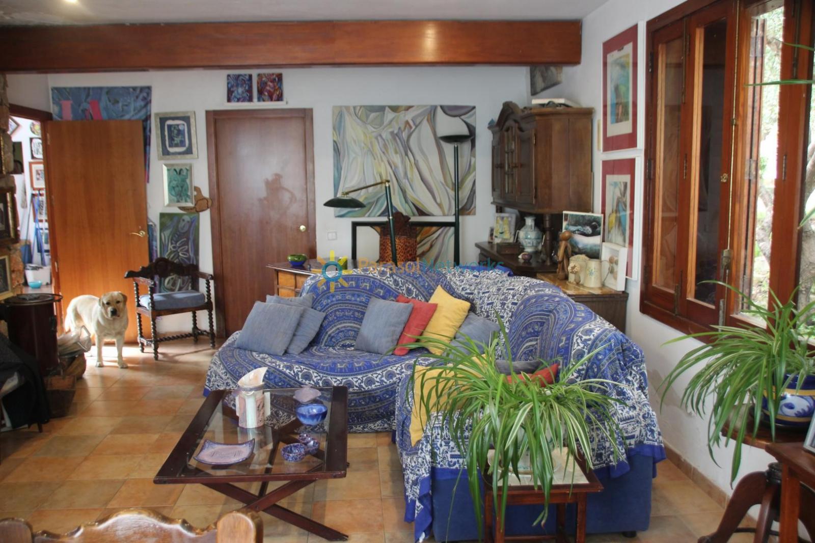 Villa for Sale in Llocnou de Sant Jeroni