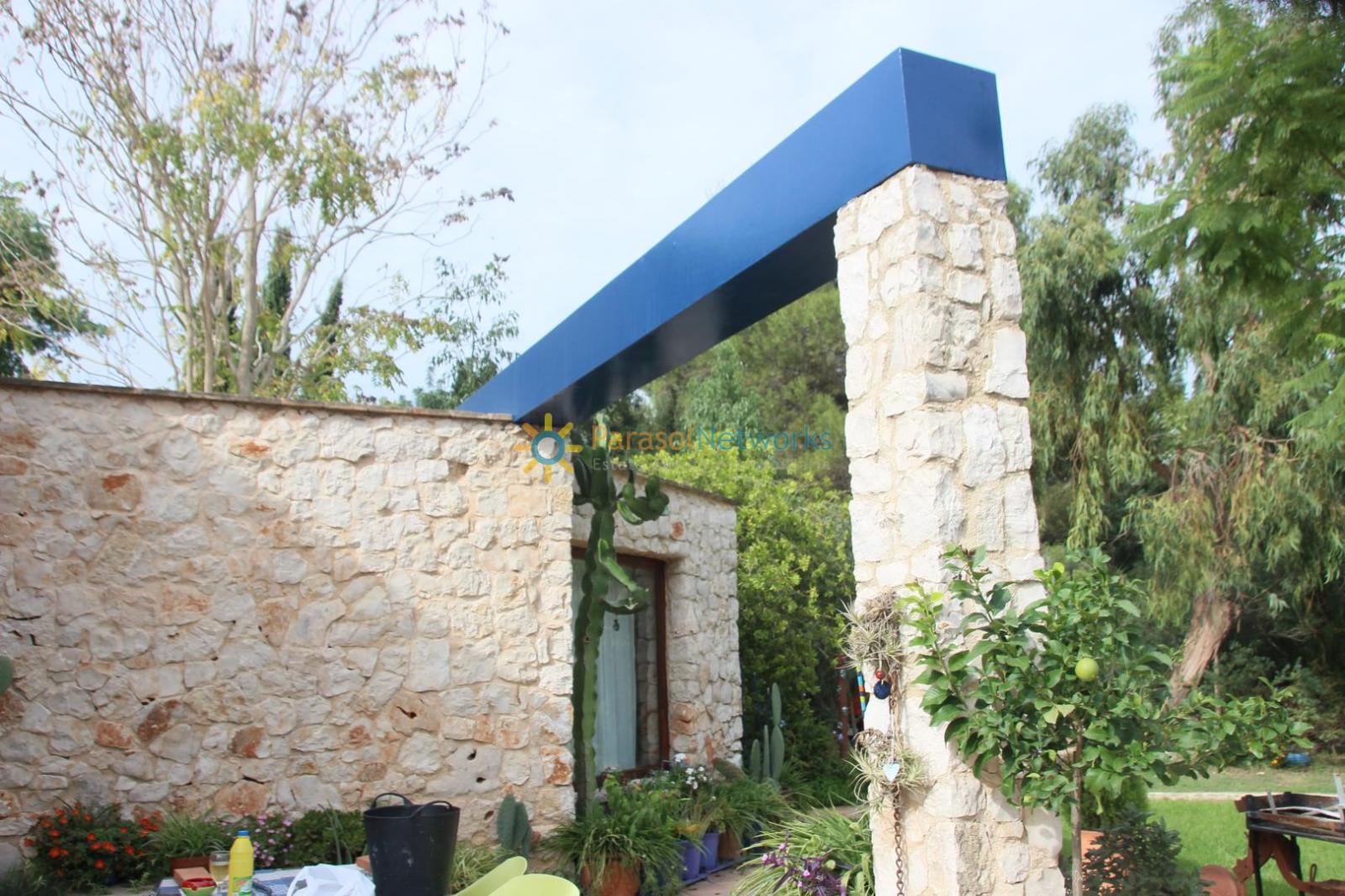 Villa for Sale in Llocnou de Sant Jeroni