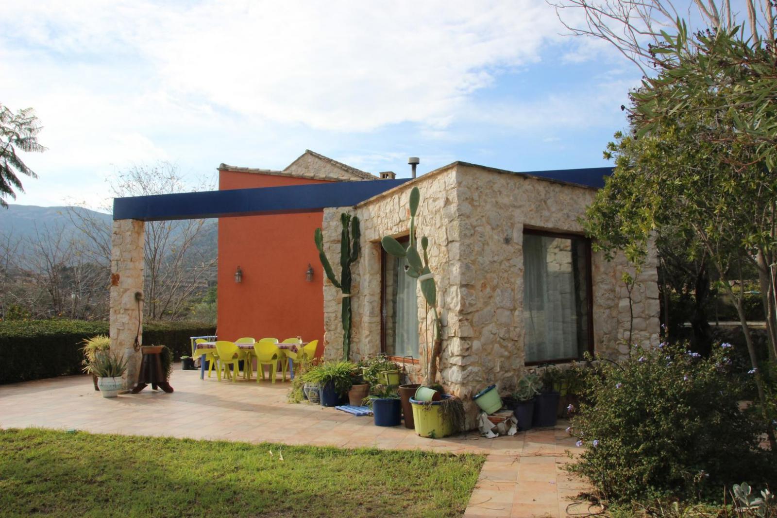 Villa for Sale in Llocnou de Sant Jeroni