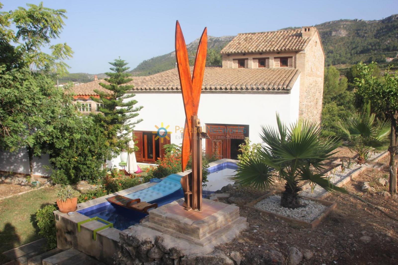 Villa for Sale in Llocnou de Sant Jeroni