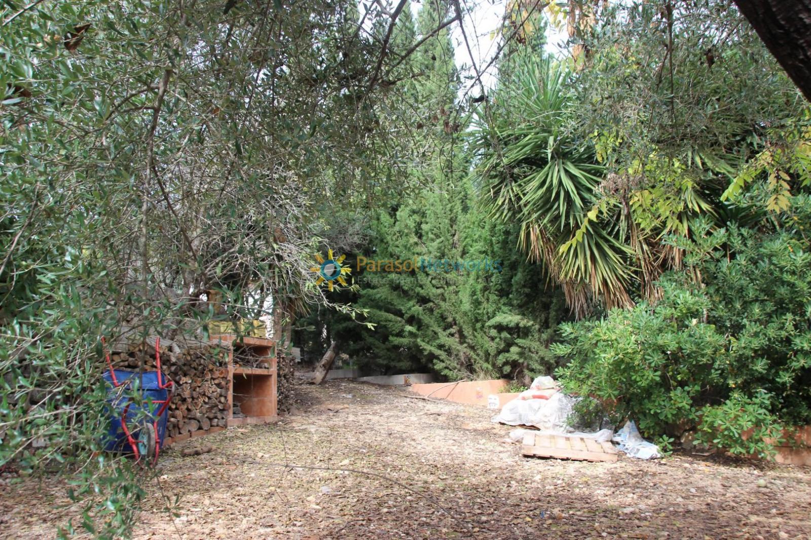 Villa for Sale in Llocnou de Sant Jeroni