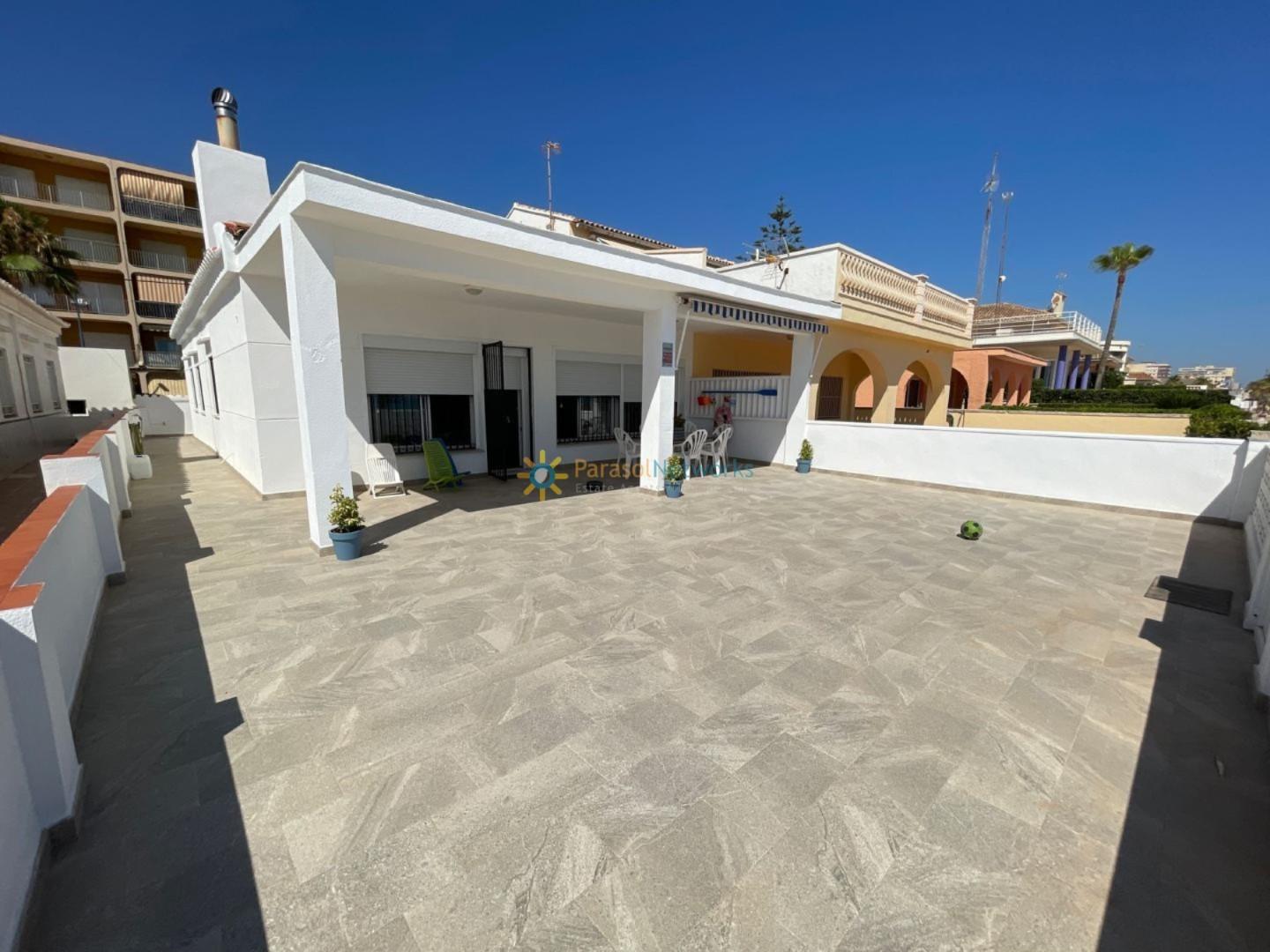 Villa for Rent in Miramar