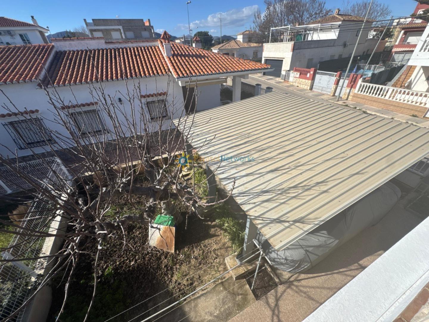 Chalet for Sale in Oliva