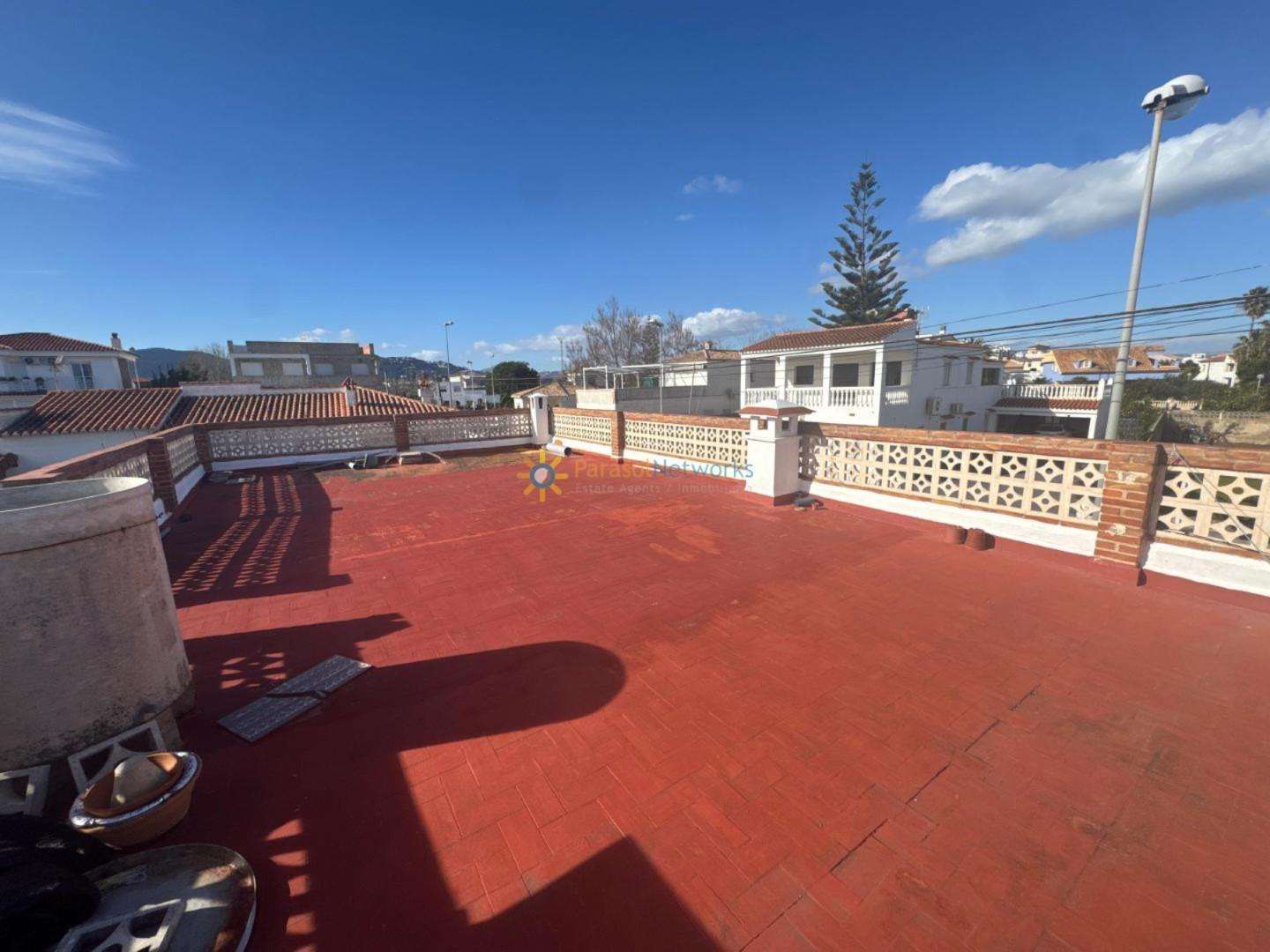 Chalet for Sale in Oliva
