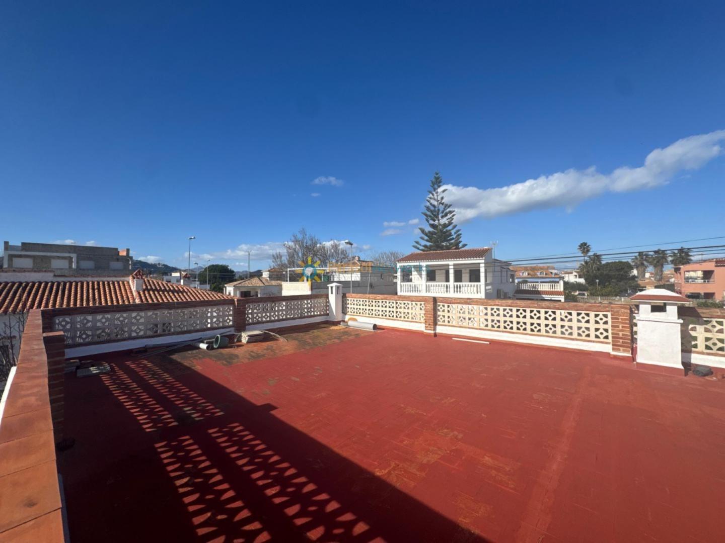 Chalet for Sale in Oliva