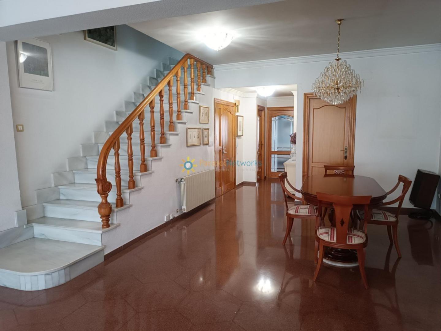 Semi-detached House for Sale in Oliva