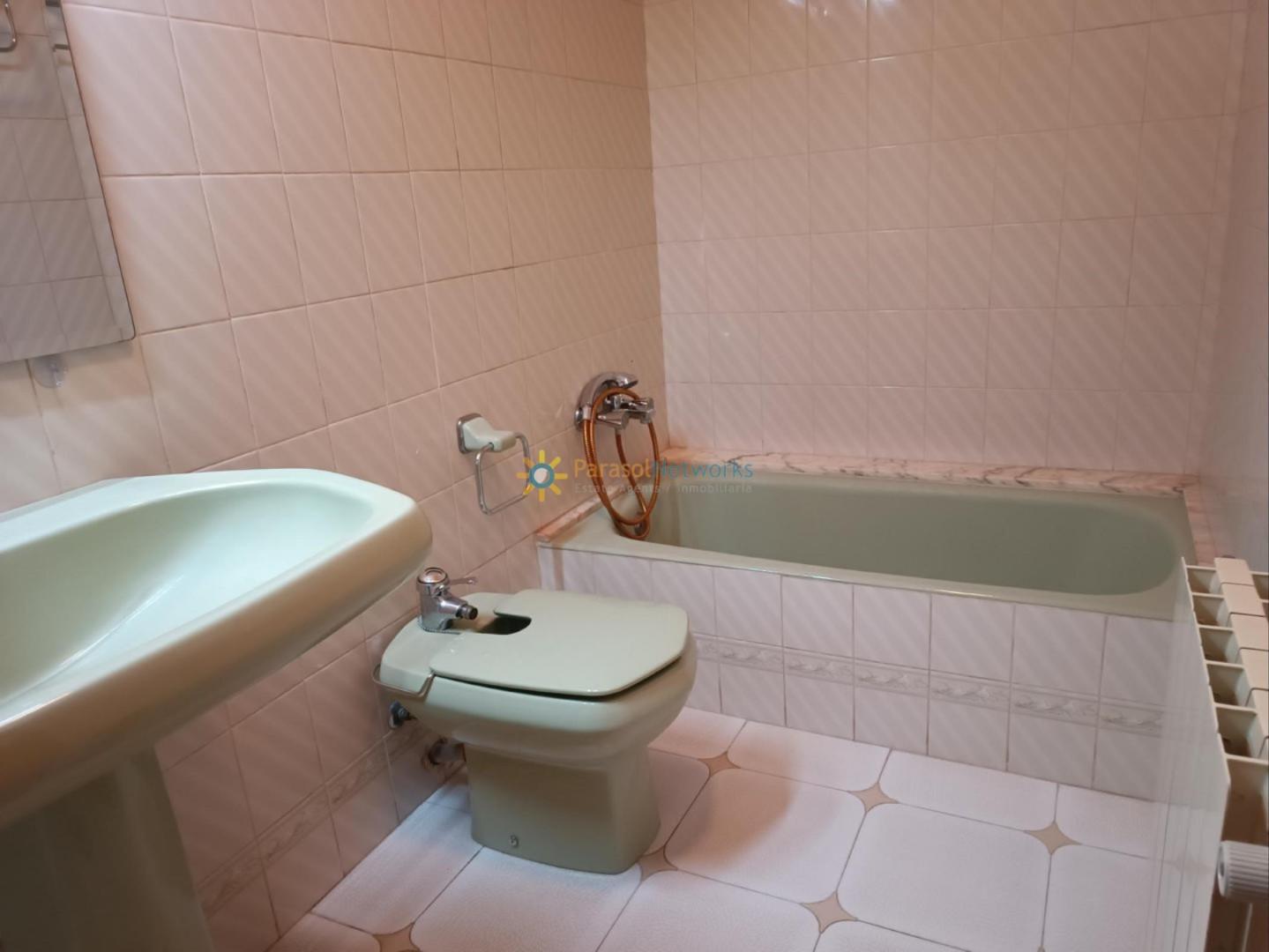 Semi-detached House for Sale in Oliva