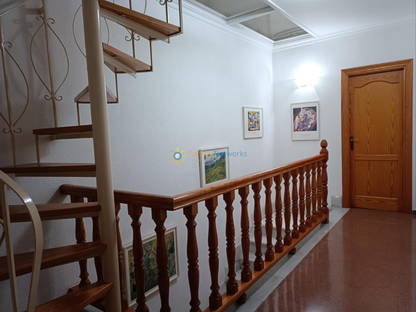 Semi-detached House for Sale in Oliva