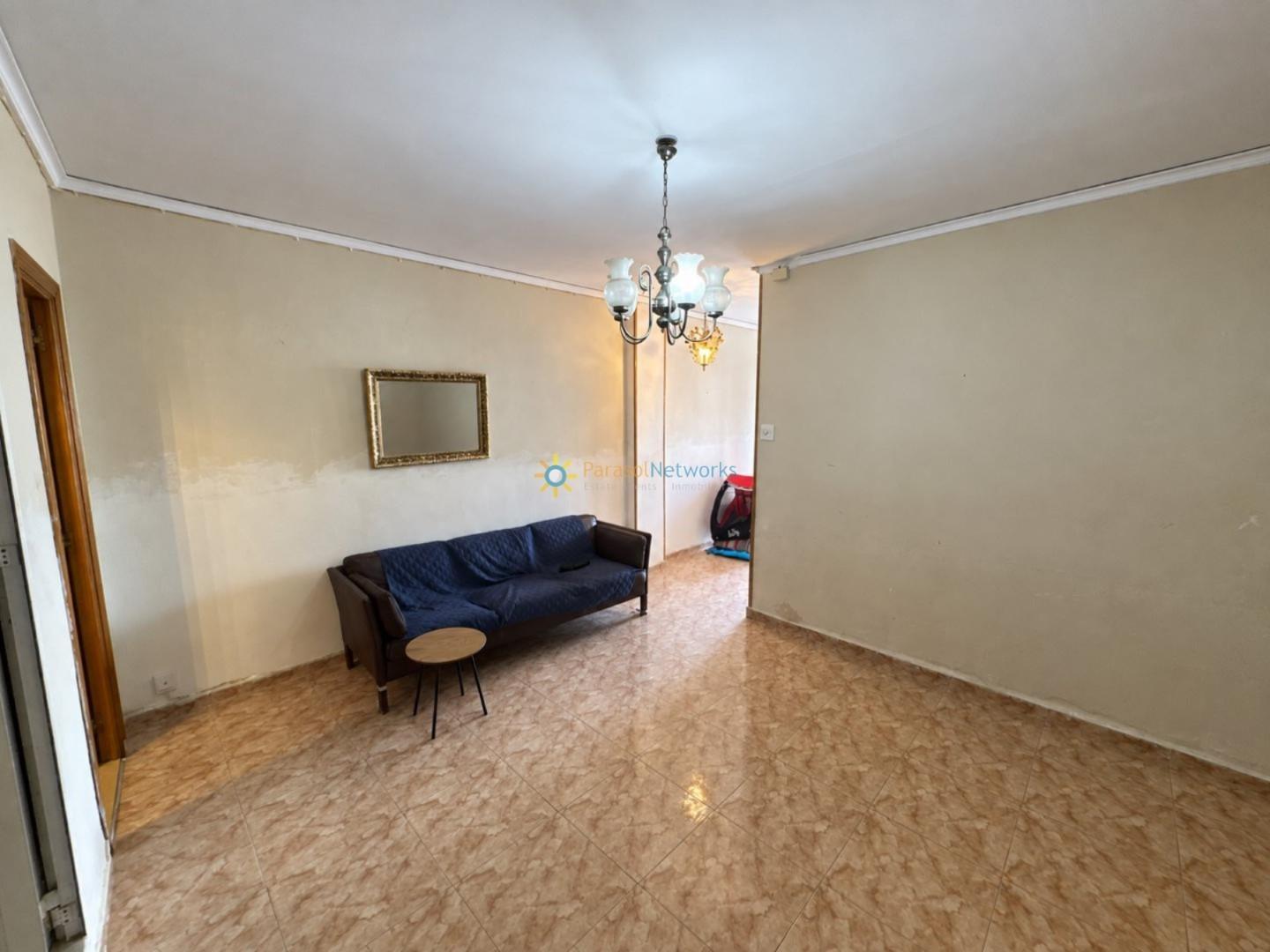 Semi-detached House for Sale in Oliva