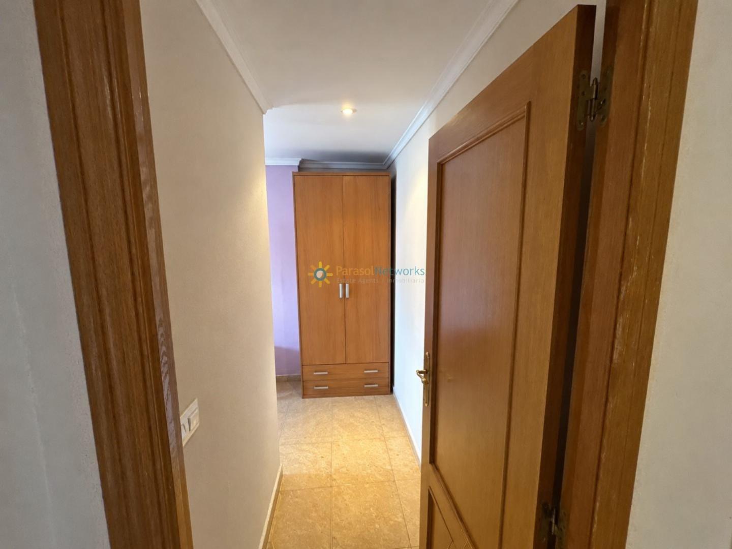 Semi-detached House for Sale in Oliva