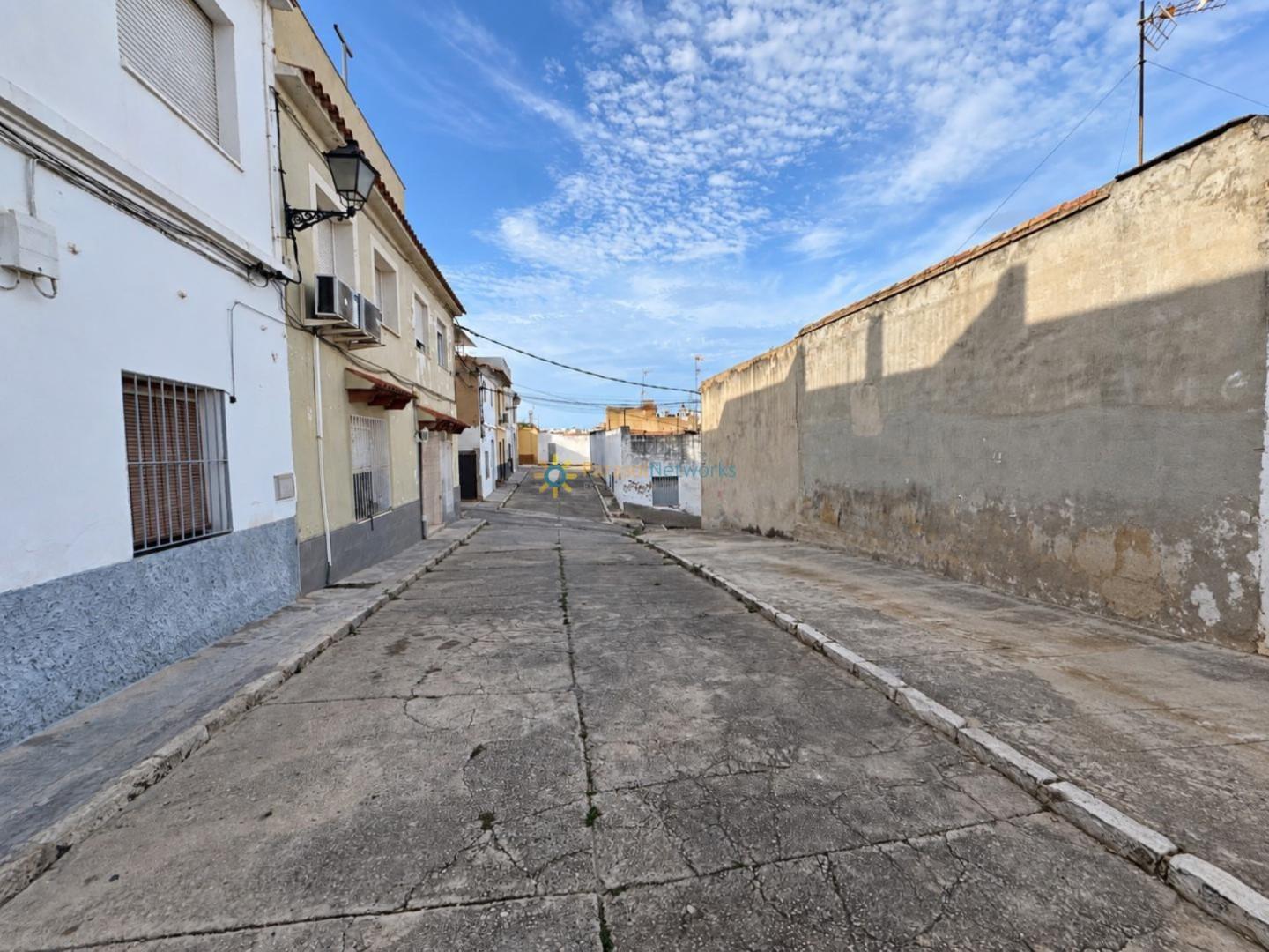 Semi-detached House for Sale in Oliva