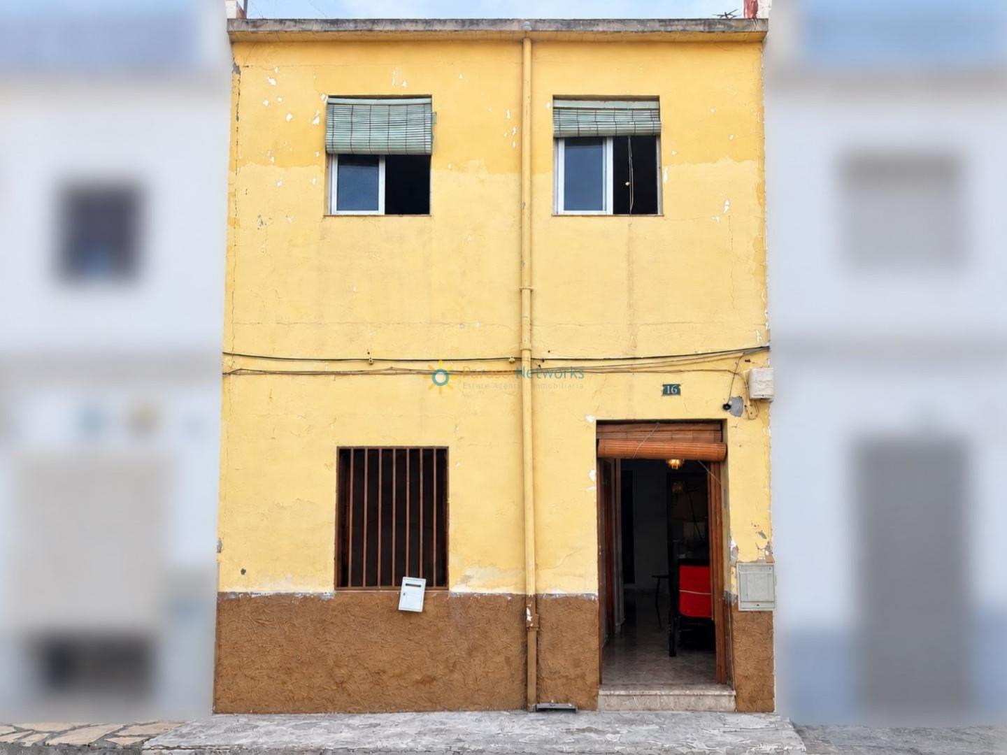 Semi-detached House for Sale in Oliva