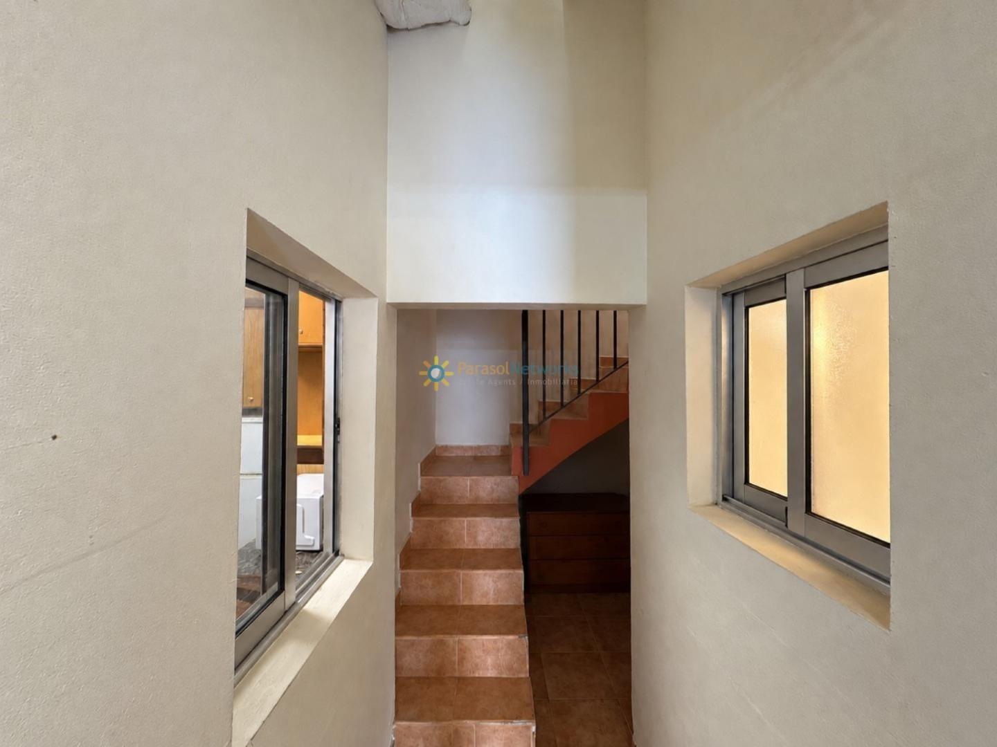 Semi-detached House for Sale in Oliva