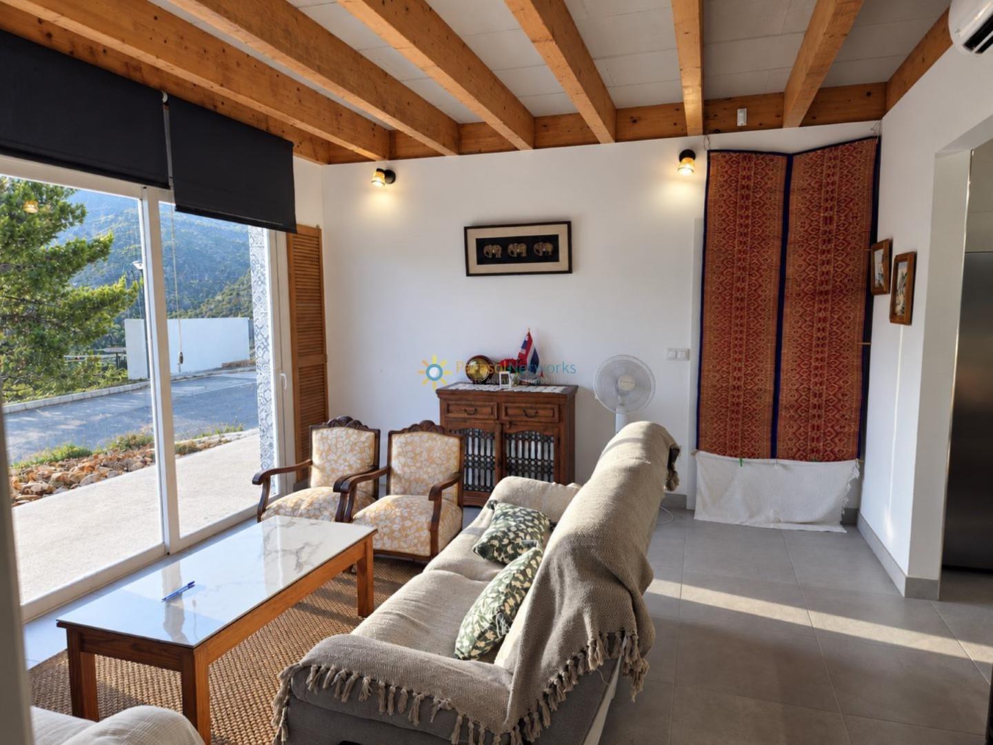 Chalet for Sale in Rótova