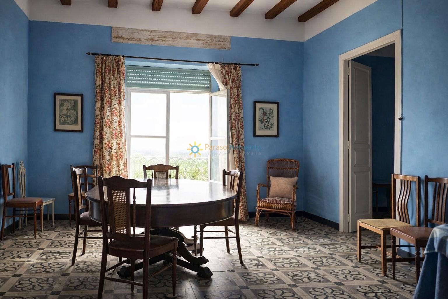Villa en Venta en Benifairó de la Valldigna