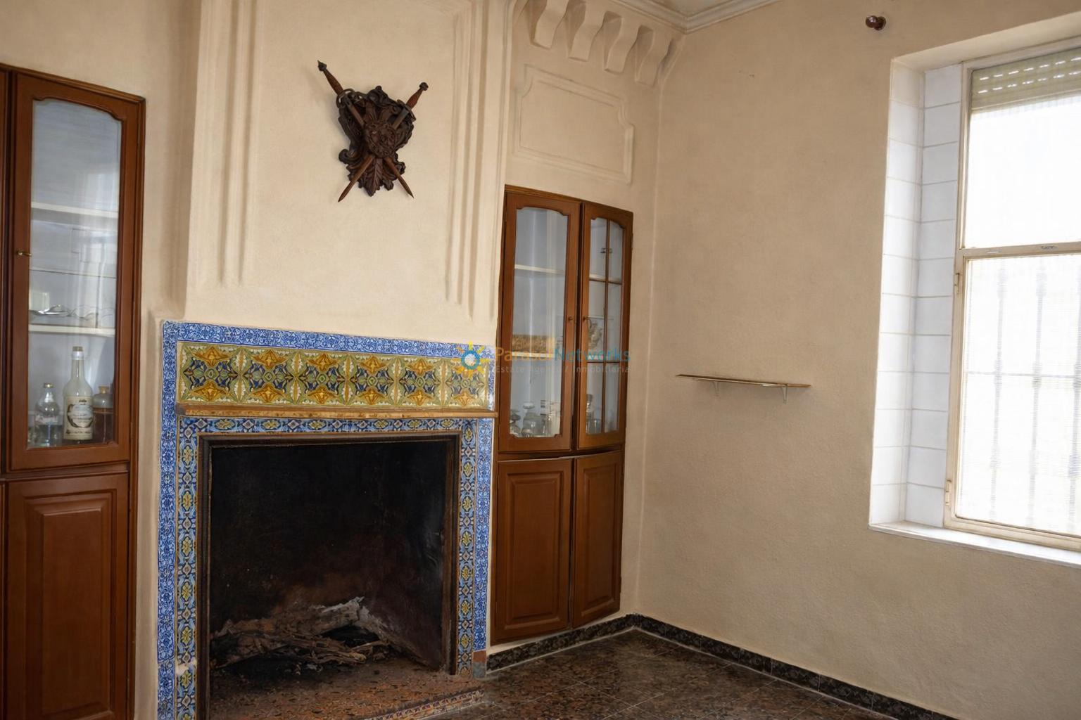 Villa en Venta en Benifairó de la Valldigna