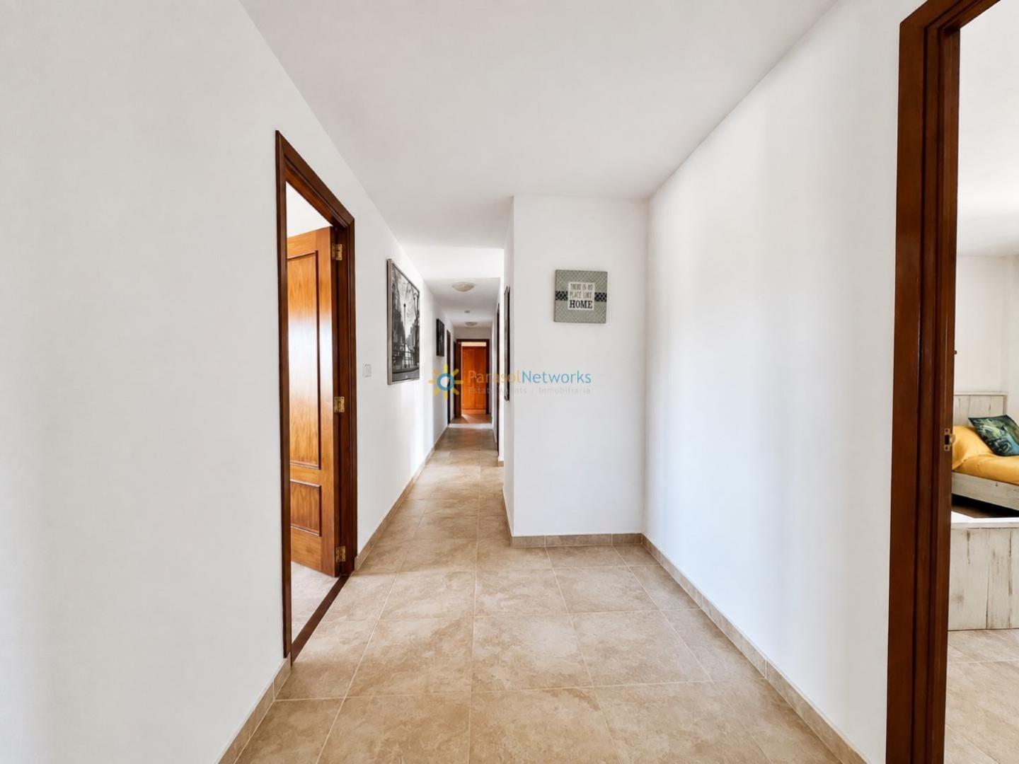 Villa for Sale in Olleria, l'