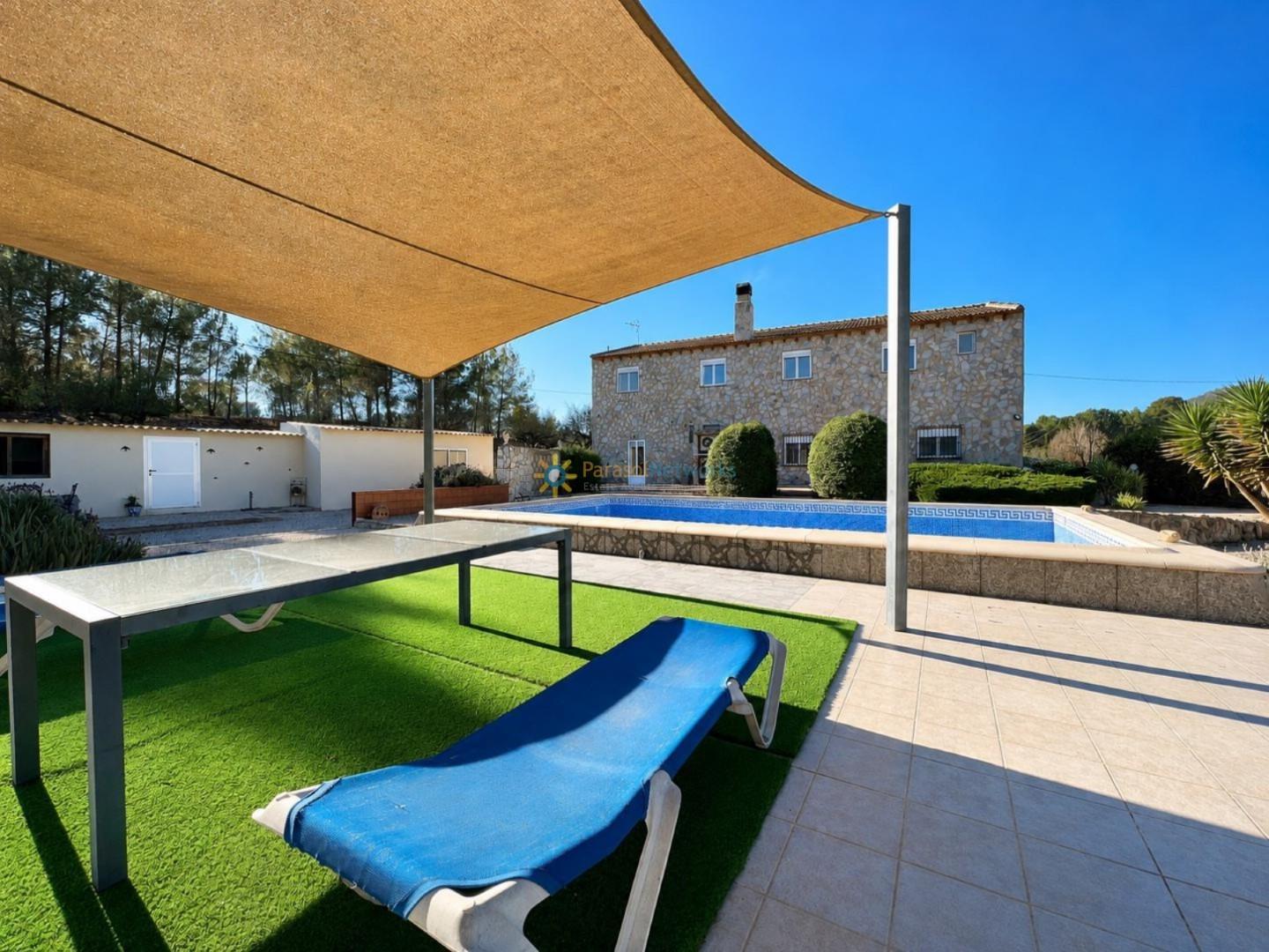 Villa for Sale in Olleria, l'