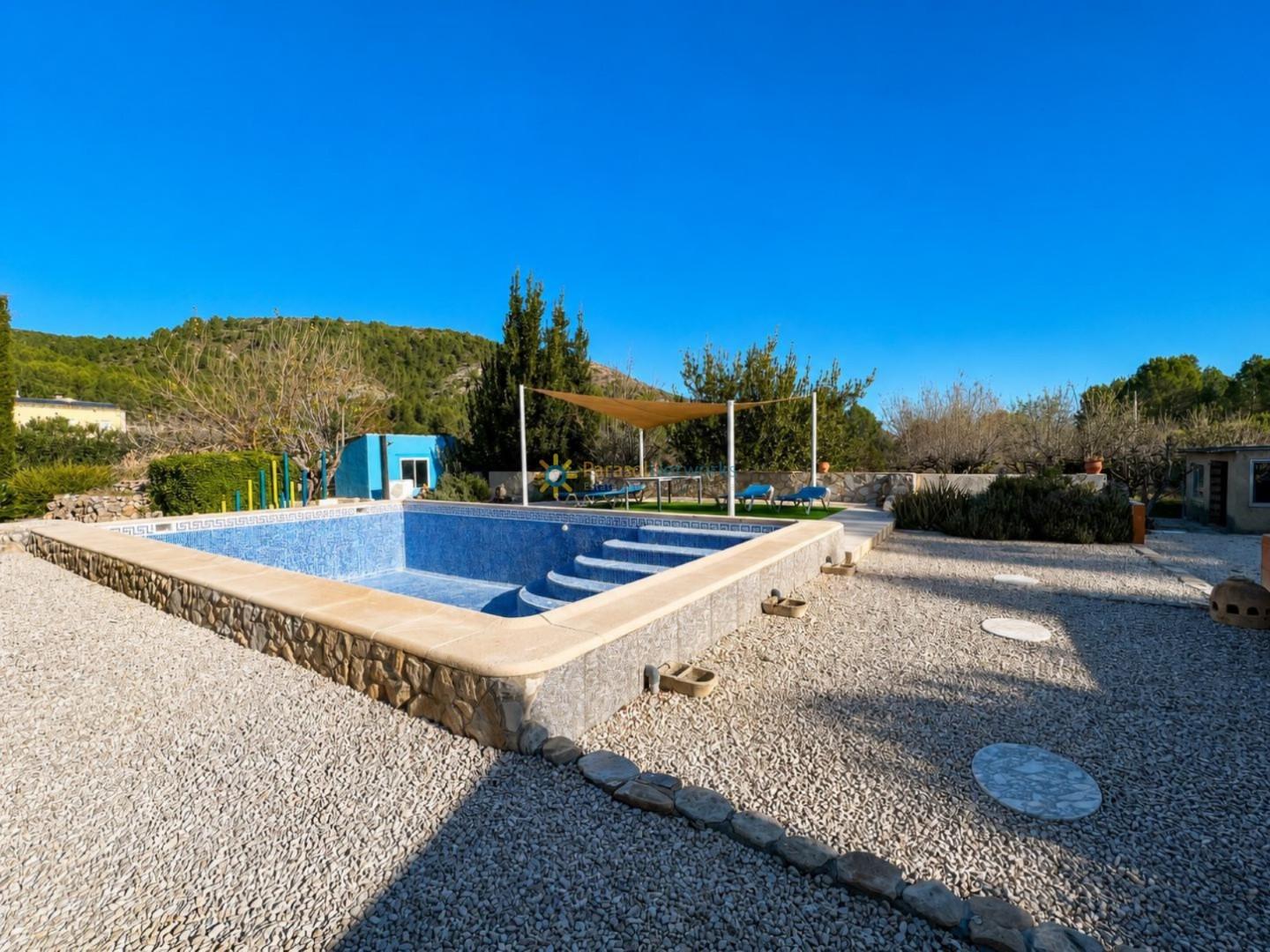 Villa for Sale in Olleria, l'