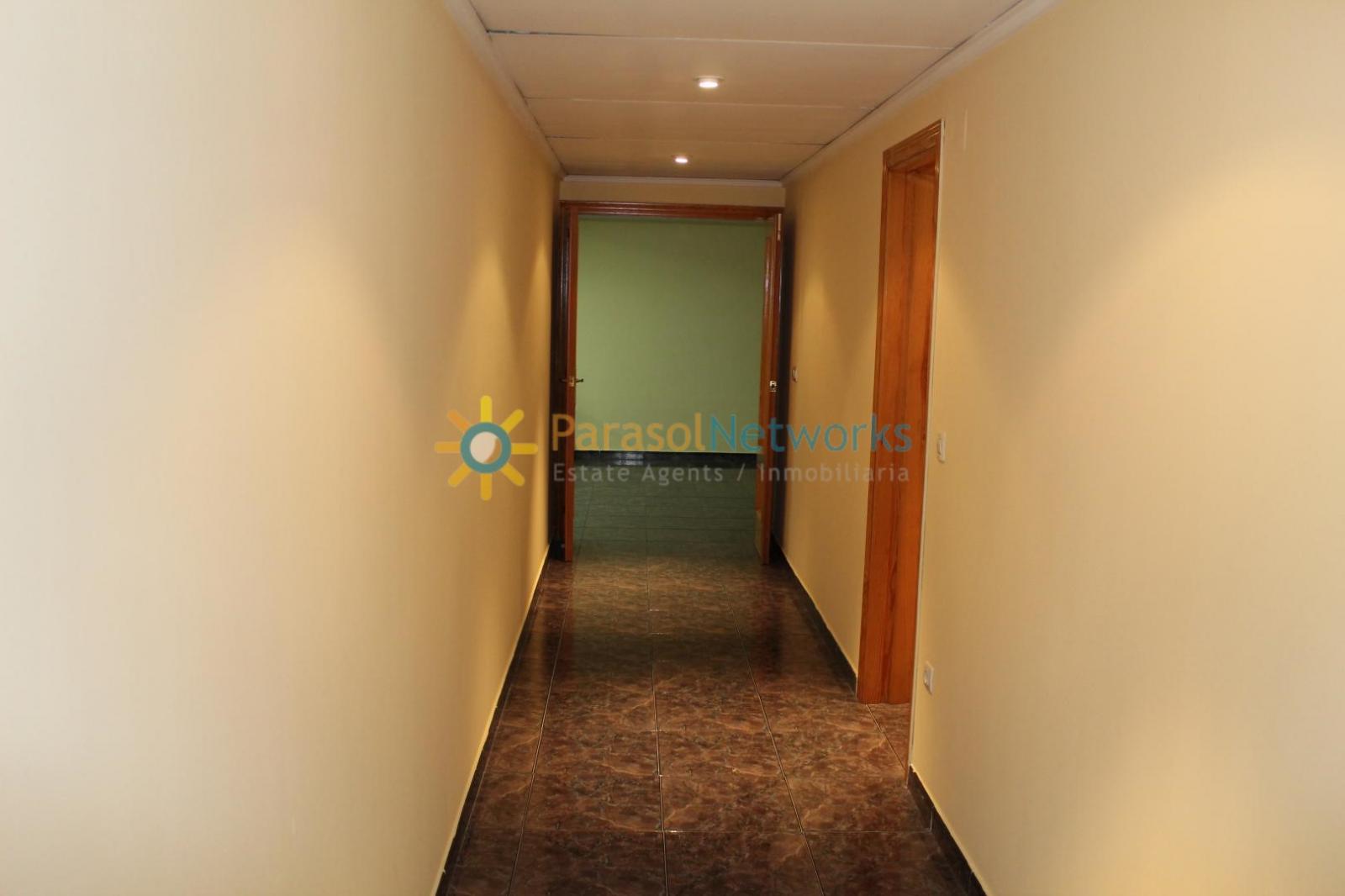 Oficina en Alquiler en Oliva