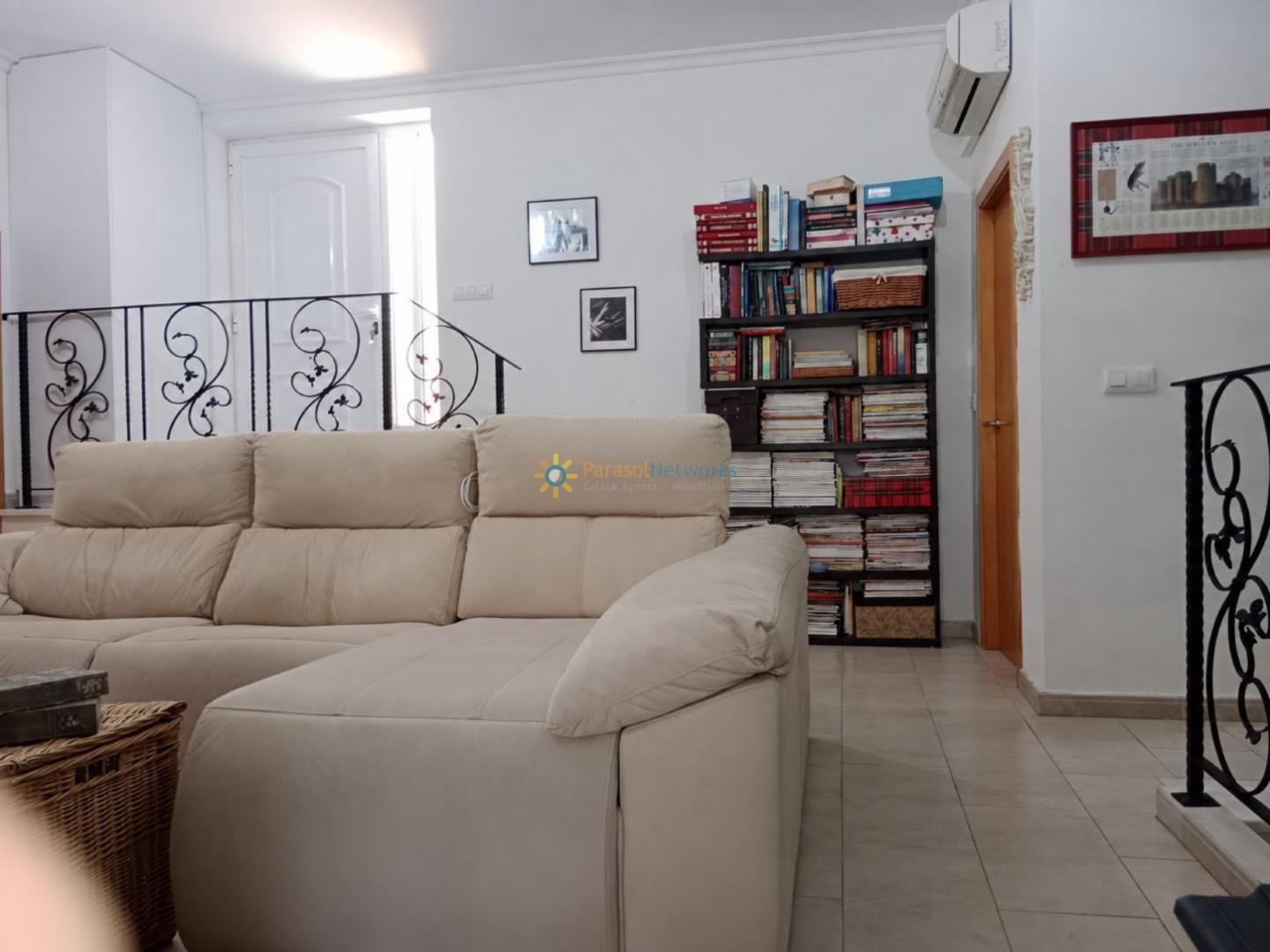Chalet for Sale in Almiserà