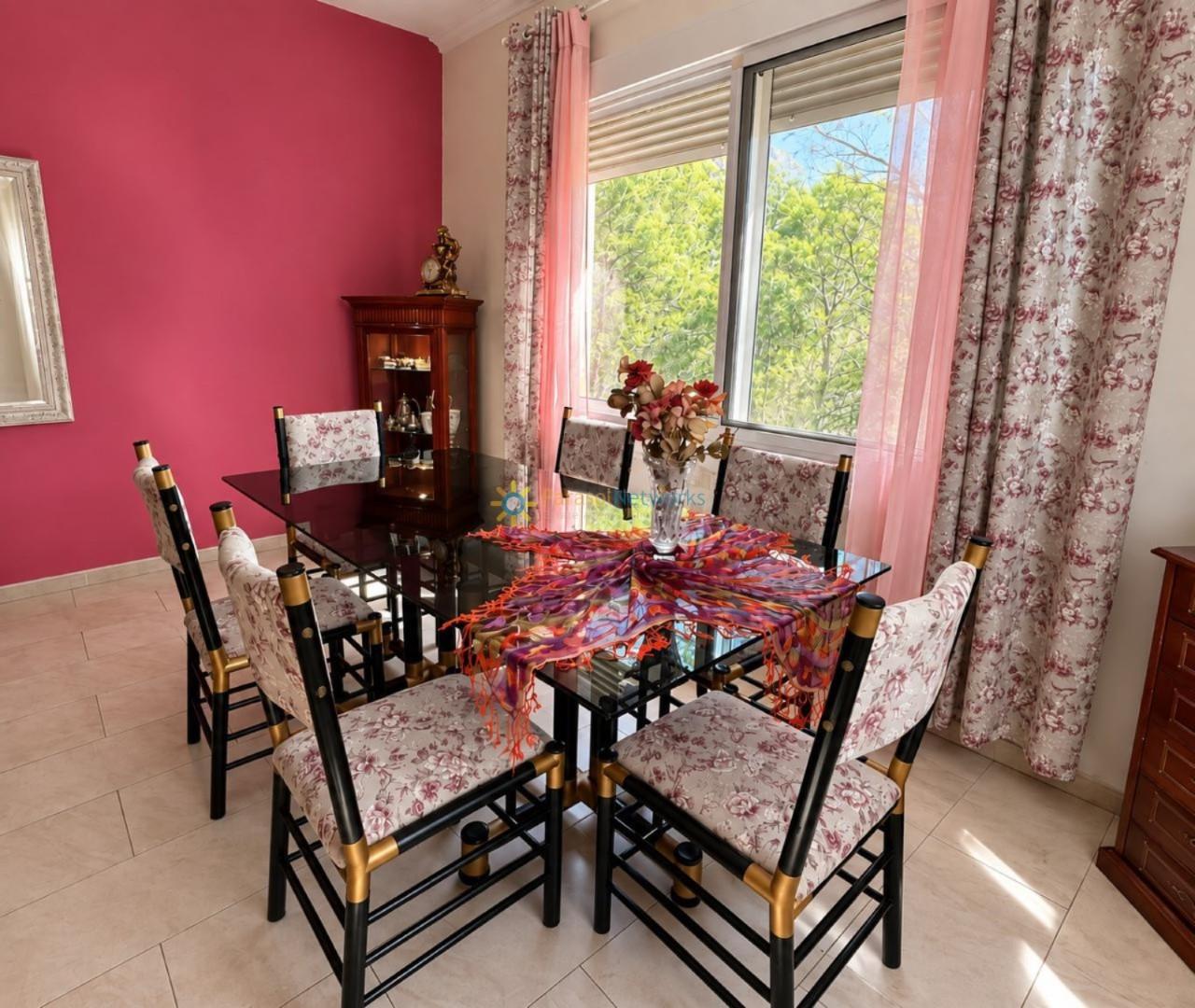 Chalet for Sale in Almiserà
