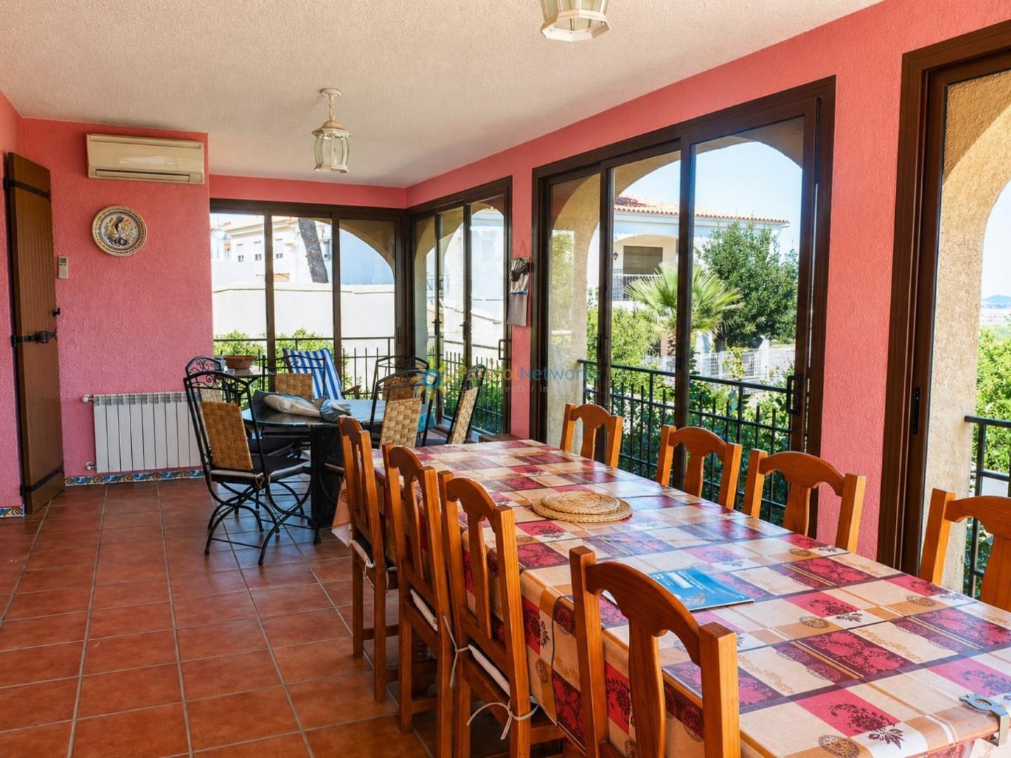 Villa en Venta en La Font d'En Carròs