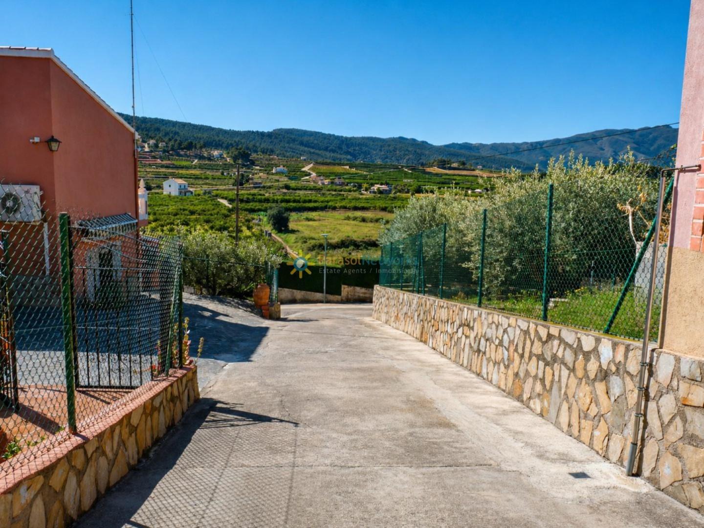 Villa en Venta en La Font d'En Carròs