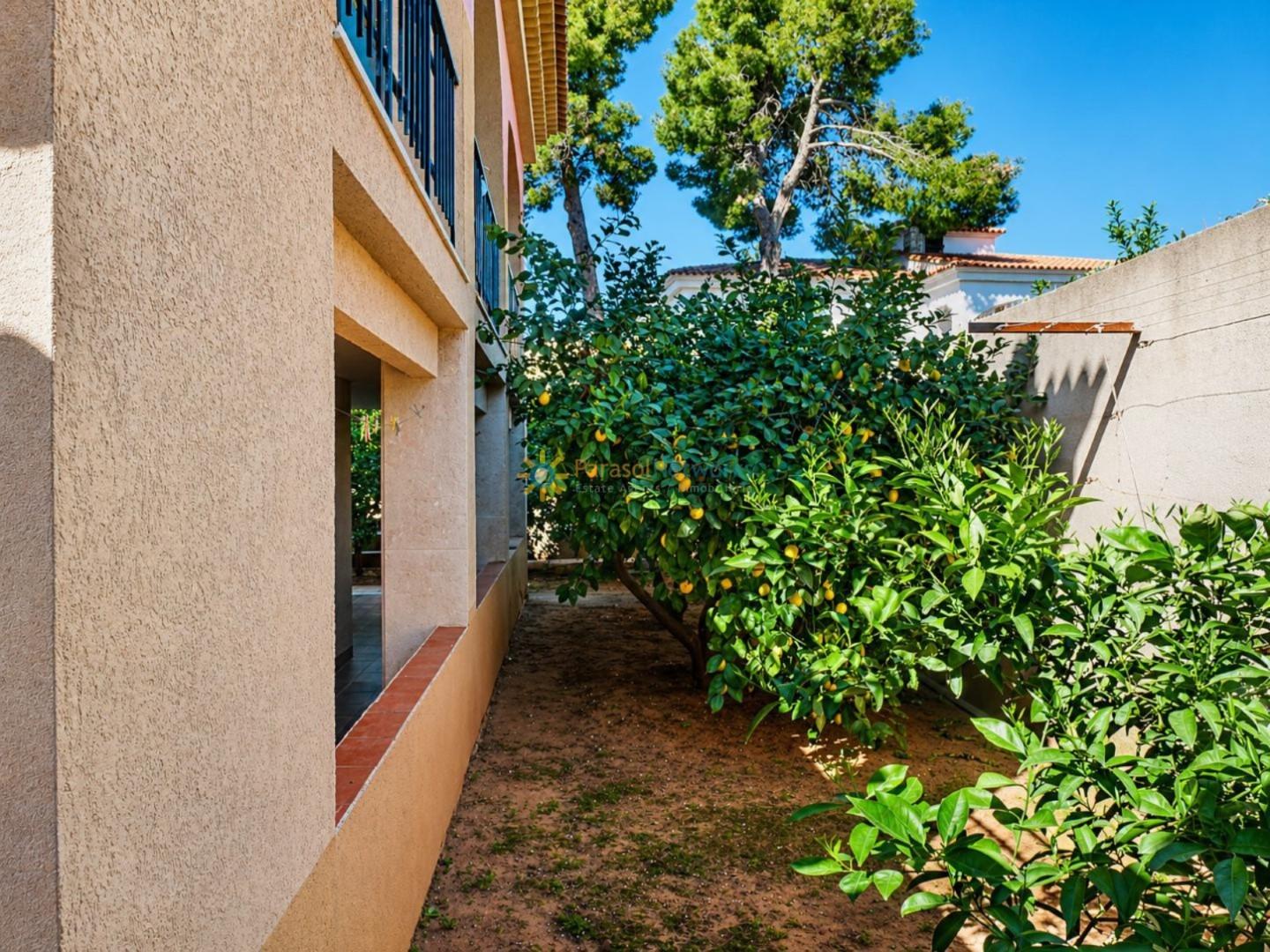 Villa en Venta en La Font d'En Carròs