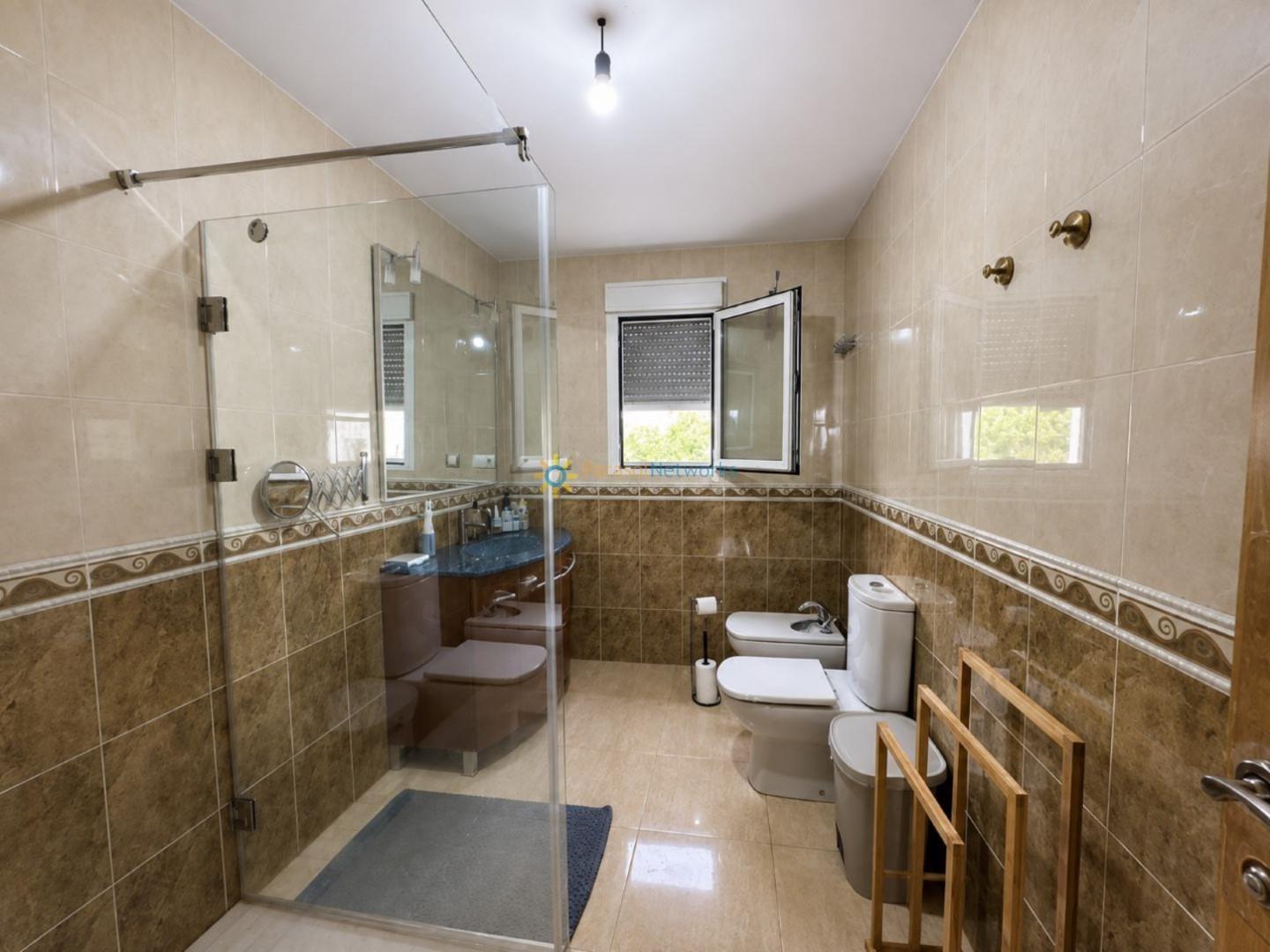 Villa for Sale in Ontinyent