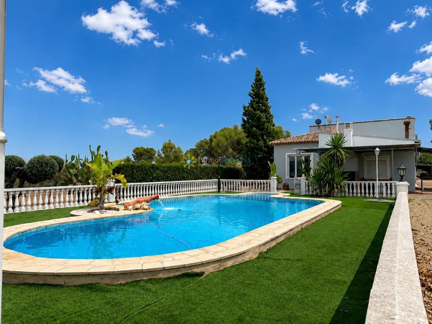 Villa for Sale in Ontinyent