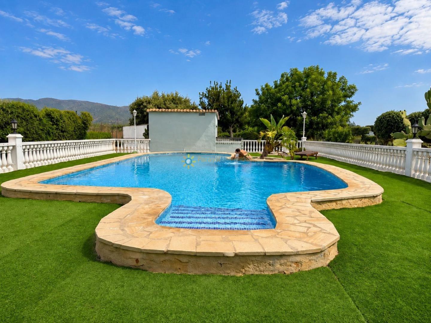 Villa for Sale in Ontinyent