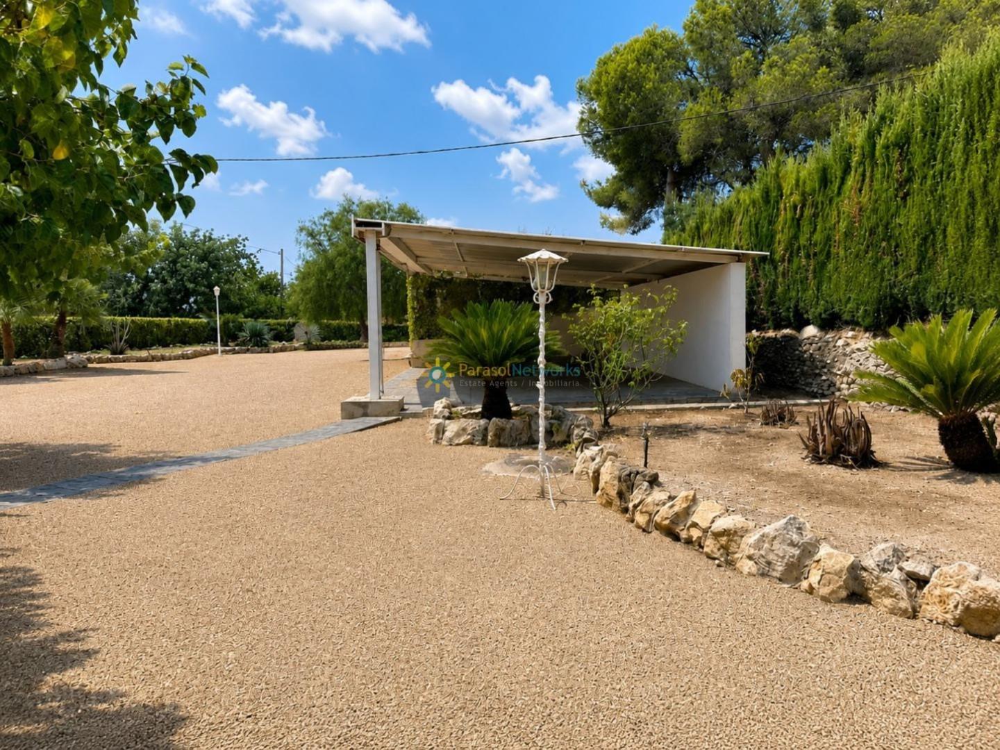 Villa for Sale in Ontinyent