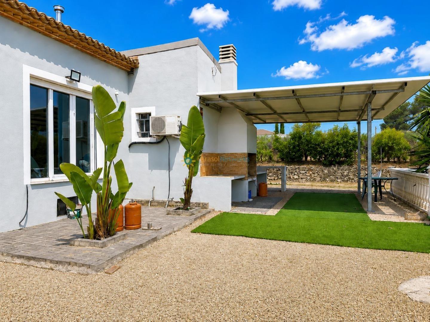 Villa for Sale in Ontinyent