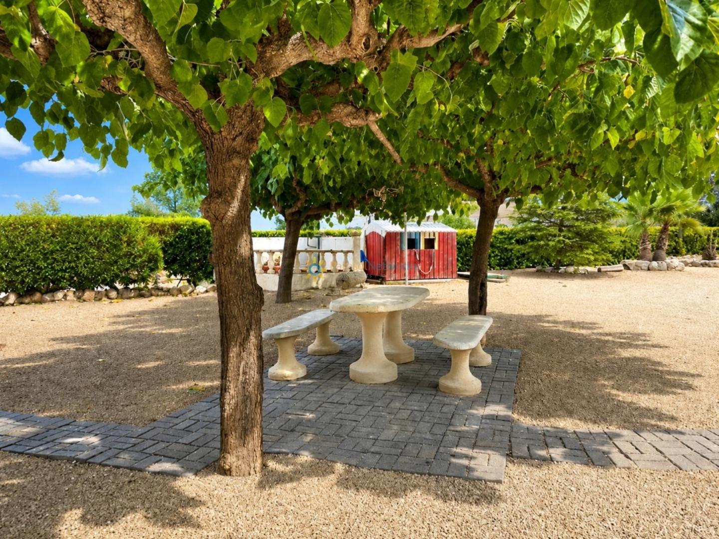 Villa for Sale in Ontinyent