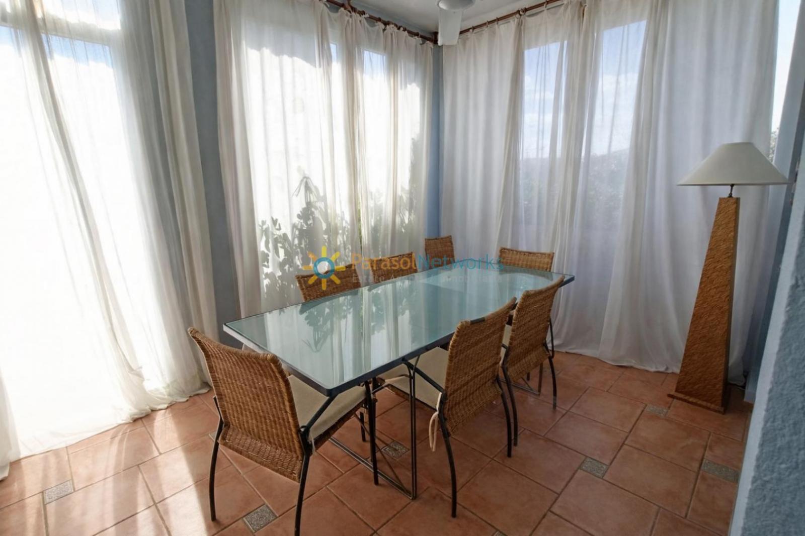 Villa for Sale in Oliva