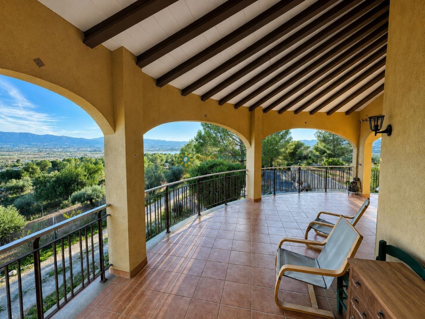 Villa for Sale in Benigánim