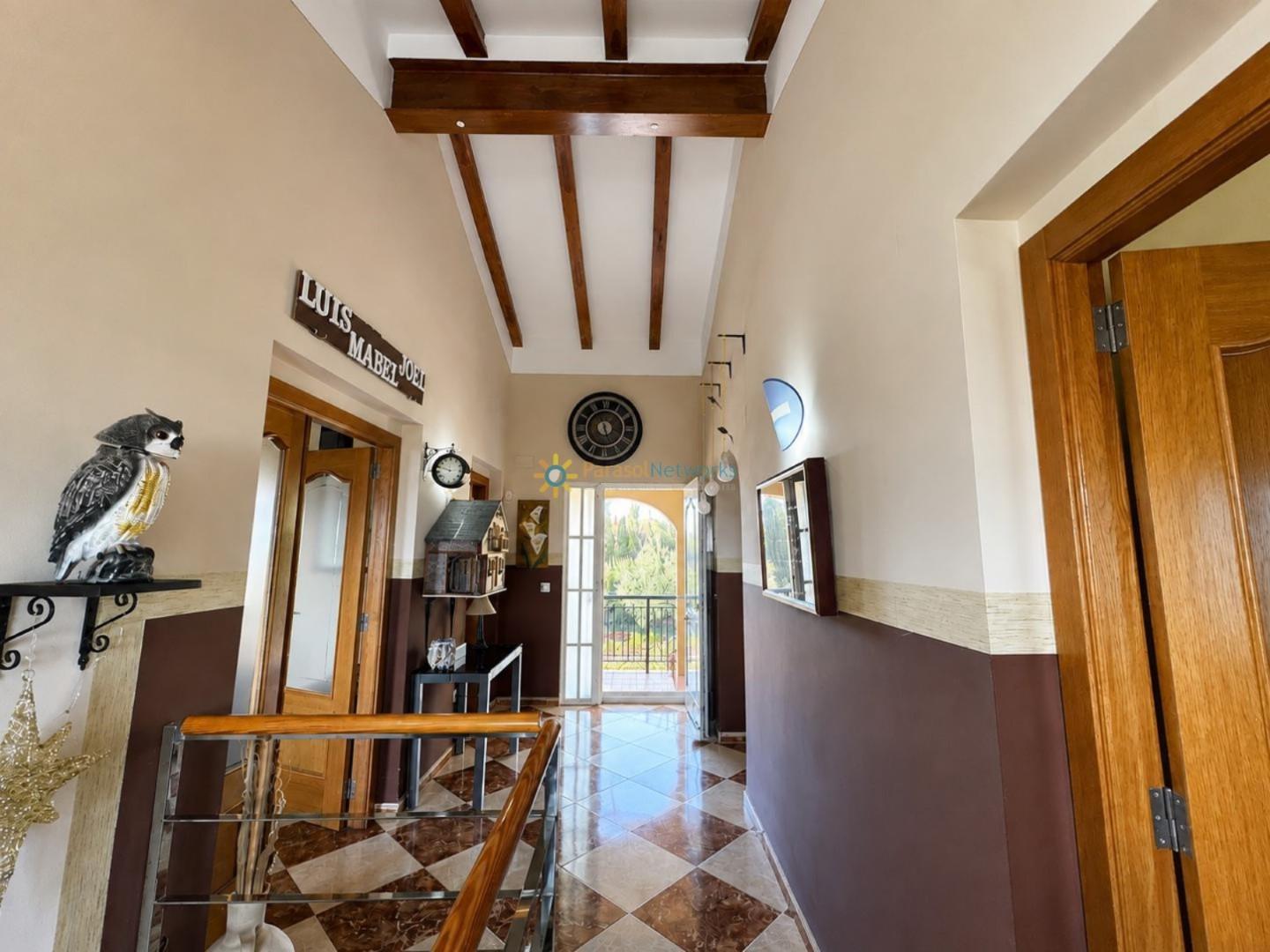 Villa for Sale in Benigánim